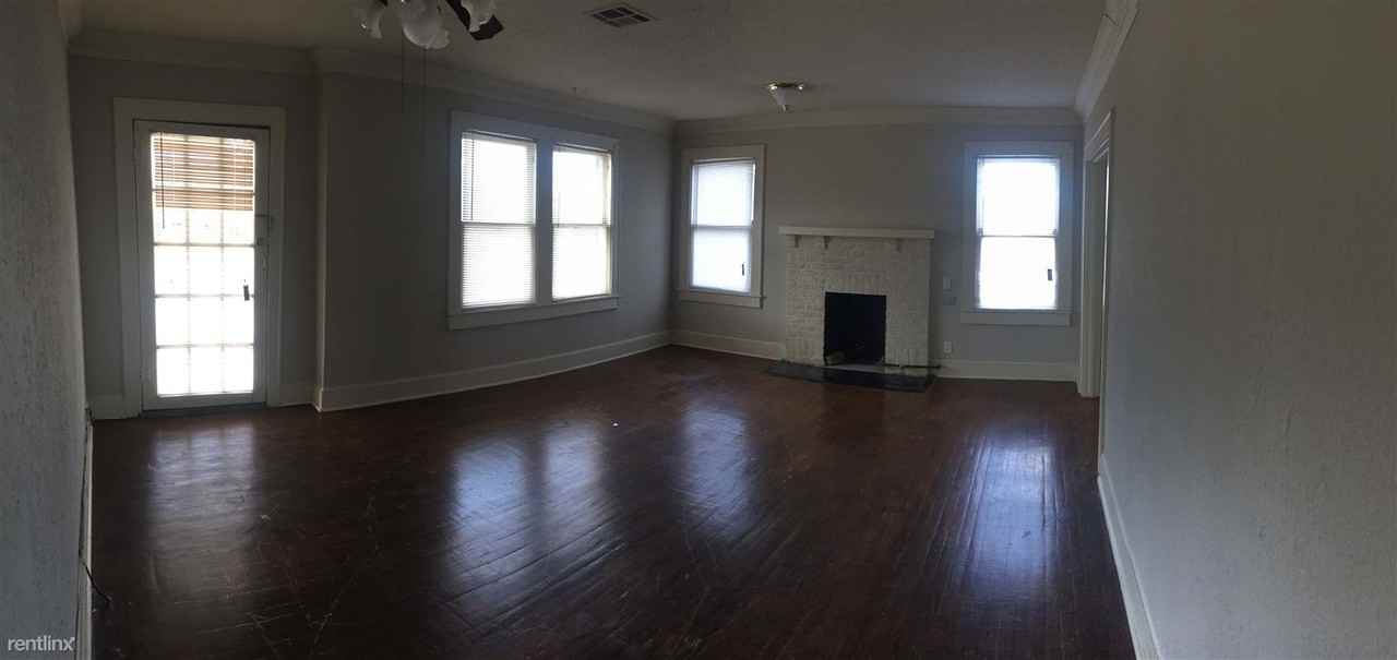 3118 W Waco Dr - Photo 2 of 7