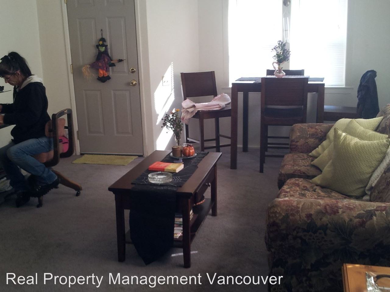 302 Alder St - Photo 2 of 5