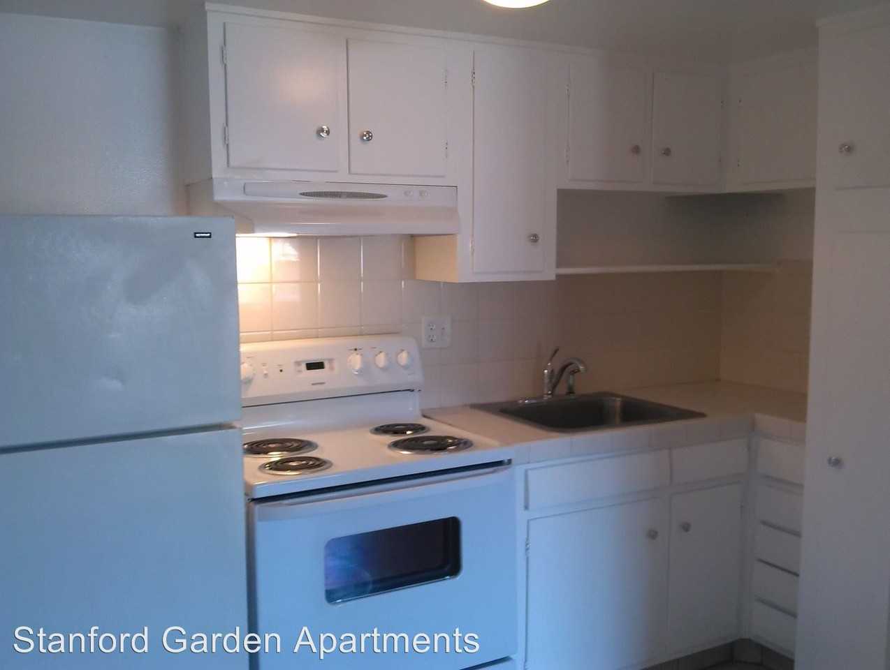 1735 Woodland Ave - Photo 2 of 9