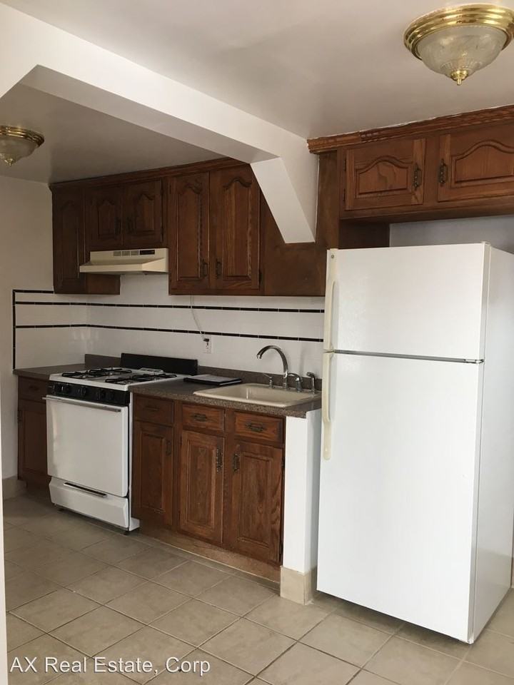 21 Hall Ave - Photo 3 of 16