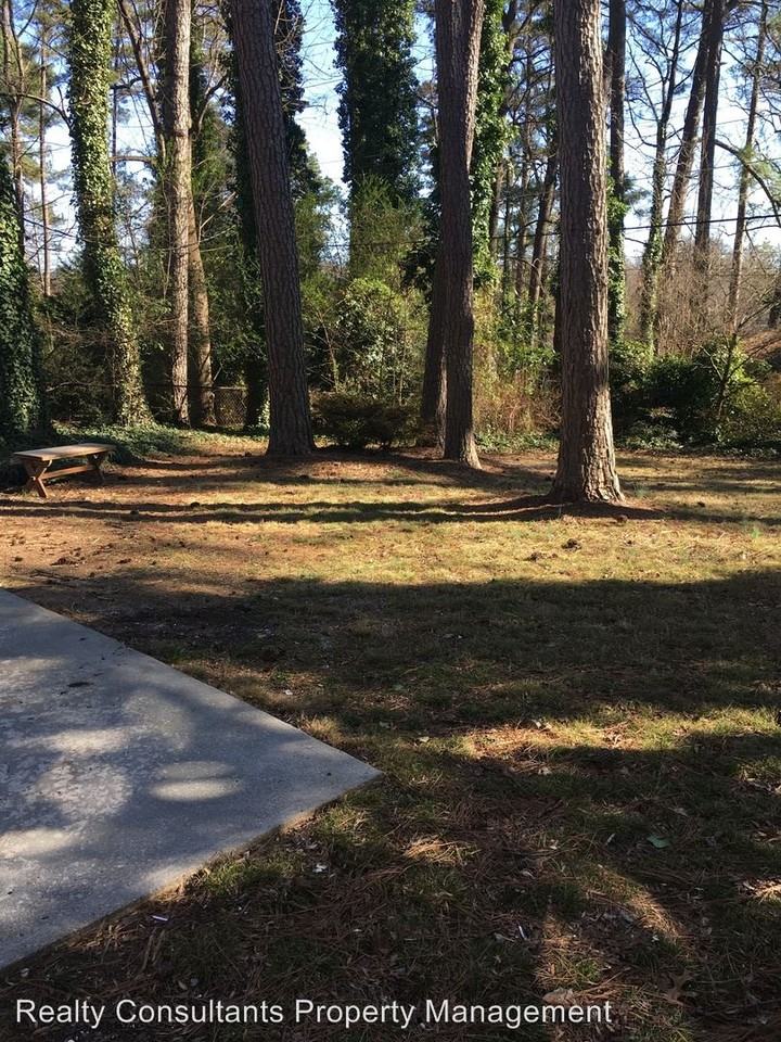 2511 Westmoreland Dr - Photo 3 of 17