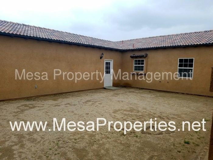 14663 Marigold St - Photo 2 of 21