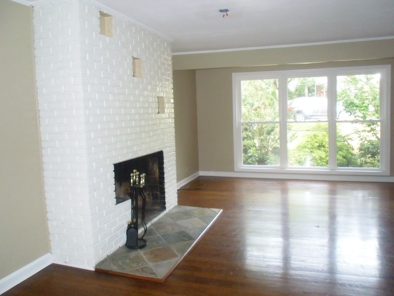 67 Knollwood Rd W - Photo 2 of 10