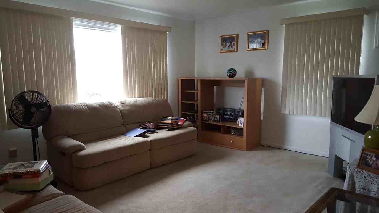 125 Mt Pleasant Ave - Photo 3 of 6