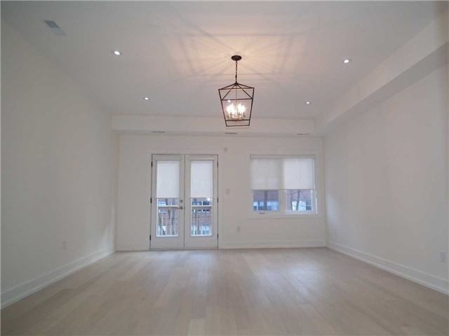 47 Oakwood Ave - Photo 3 of 20