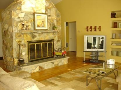 17 N Quarter Rd - Photo 3 of 10