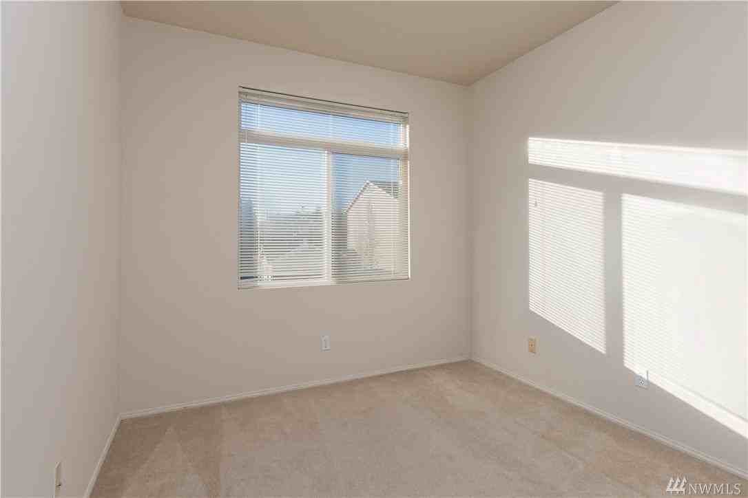 564 241st Ln SE - Photo 3 of 16