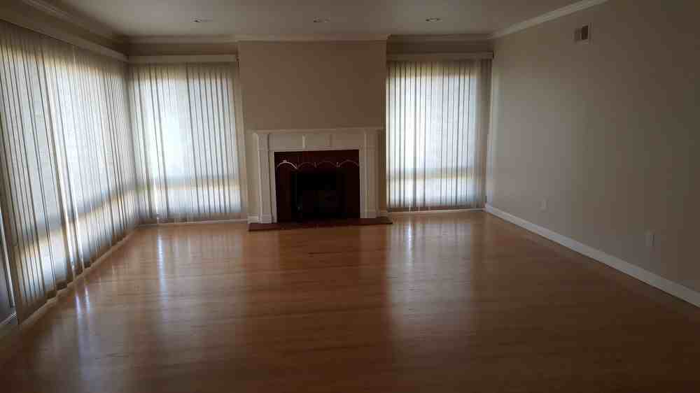 211 Maywood Way - Photo 2 of 9