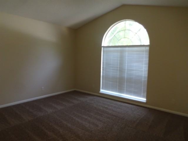 440 Bridgeview Terrace - Photo 3 of 17