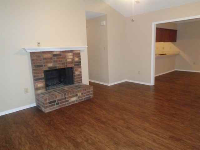 7200 Dunbarton Dr - Photo 2 of 12