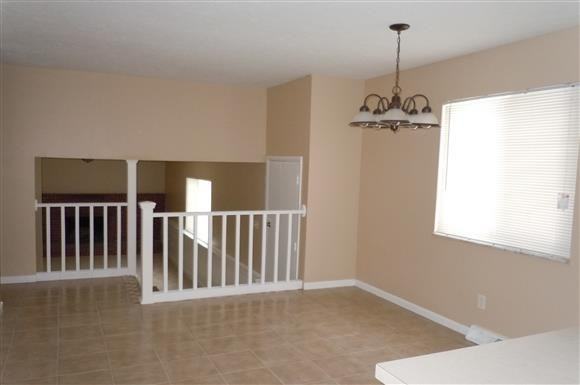 1387 Bosworth Ct - Photo 3 of 10