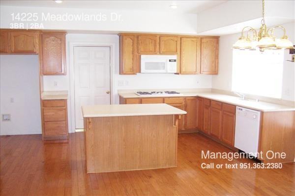 14225 Meadowlands Dr - Photo 3 of 12