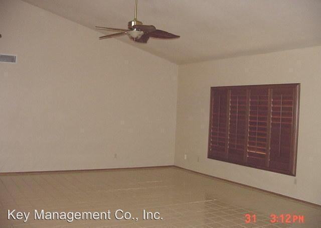 16257 N 60th Ave - Photo 3 of 20