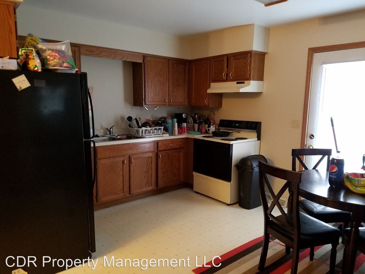 5038 46th Ave - Photo 3 of 9