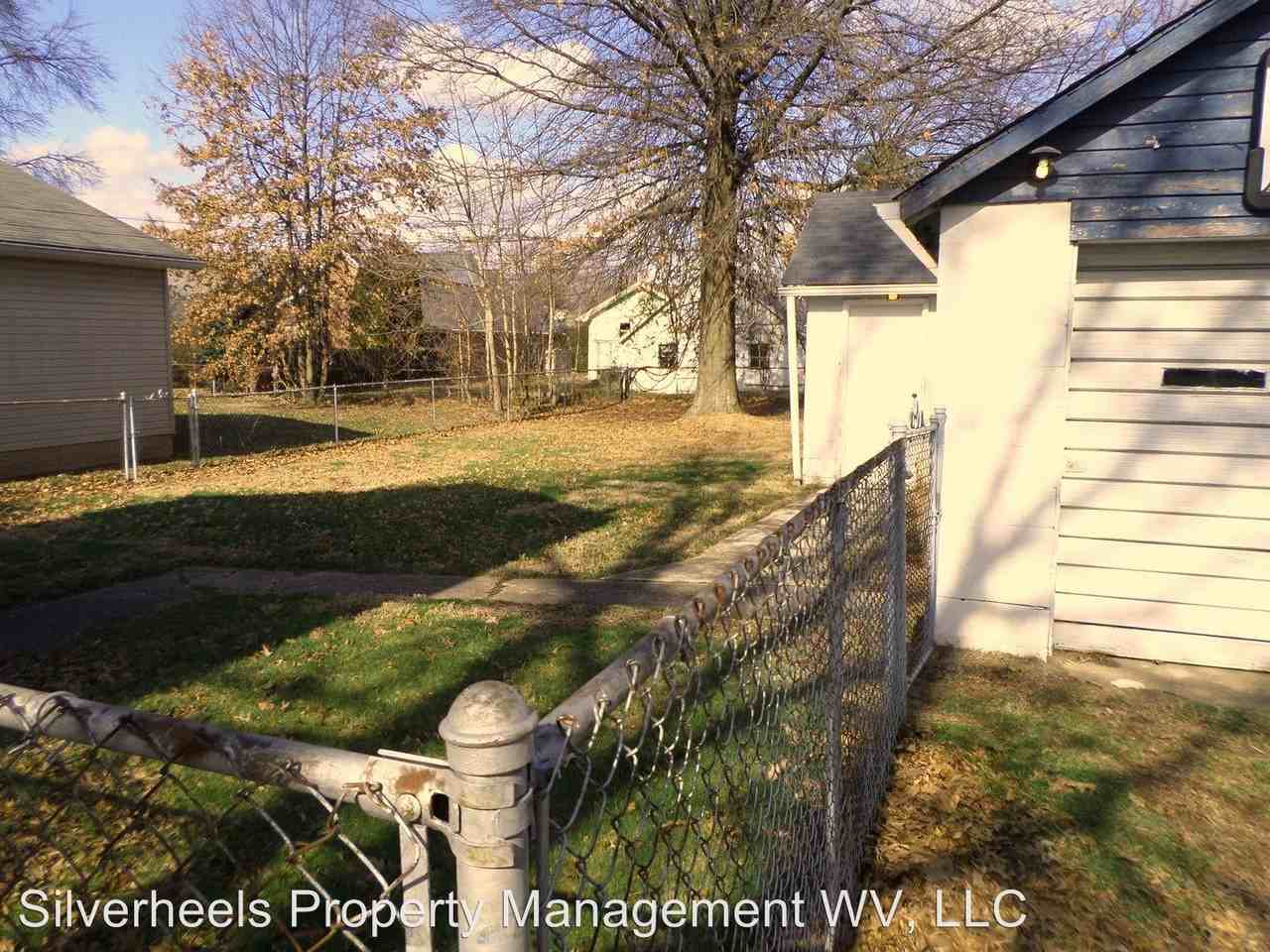 113 37th St - Photo 2 of 12