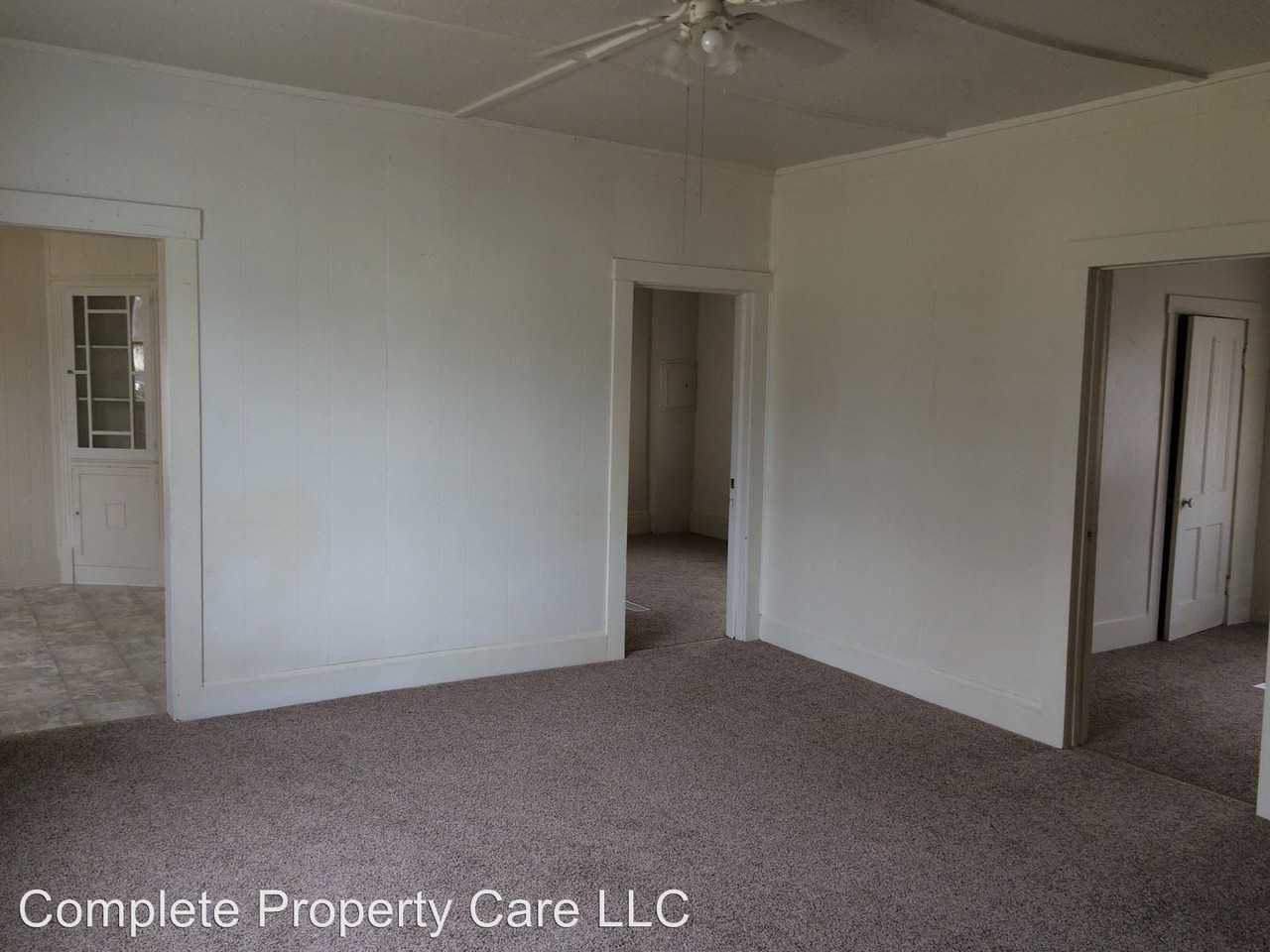 701 W Franklin St - Photo 2 of 12