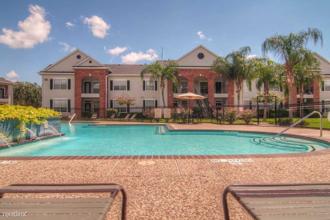 7410 Highway 6 - Photo 3 of 10