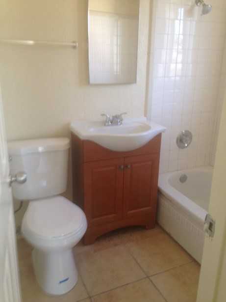 2811 Clay Ave - Photo 3 of 3