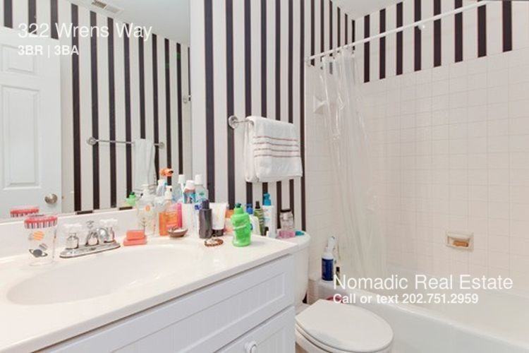 322 Wrens Way - Photo 3 of 12