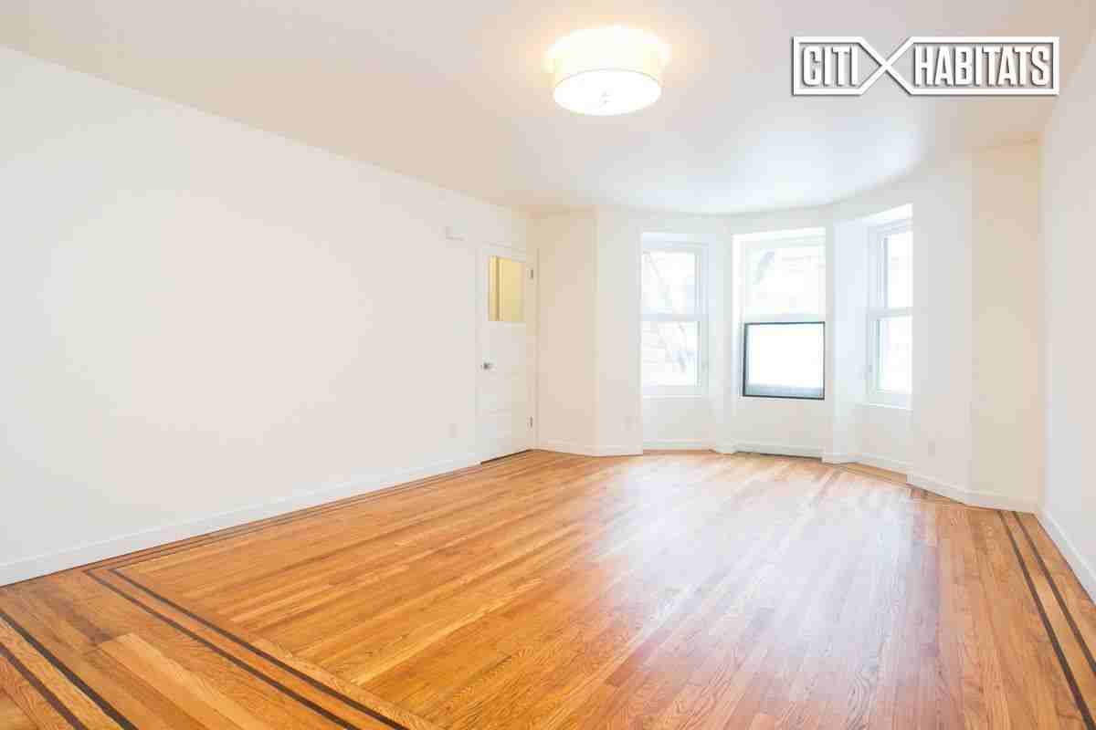 154 Underhill Avenue 1 - Photo 3 of 9