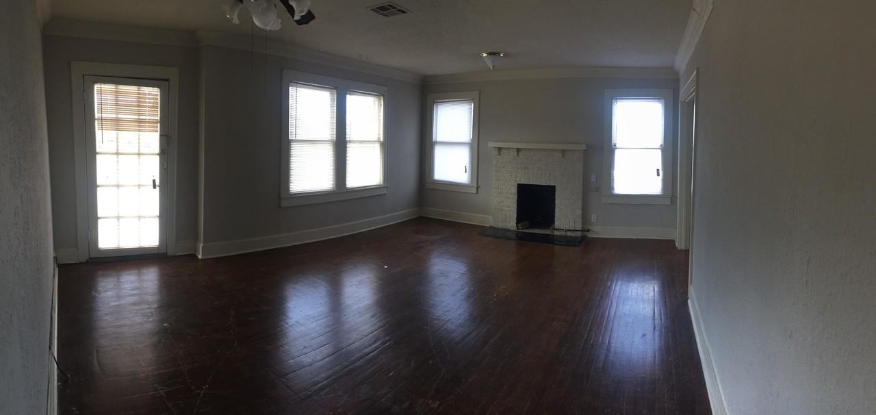 2326 E Waco Dr - Photo 2 of 7