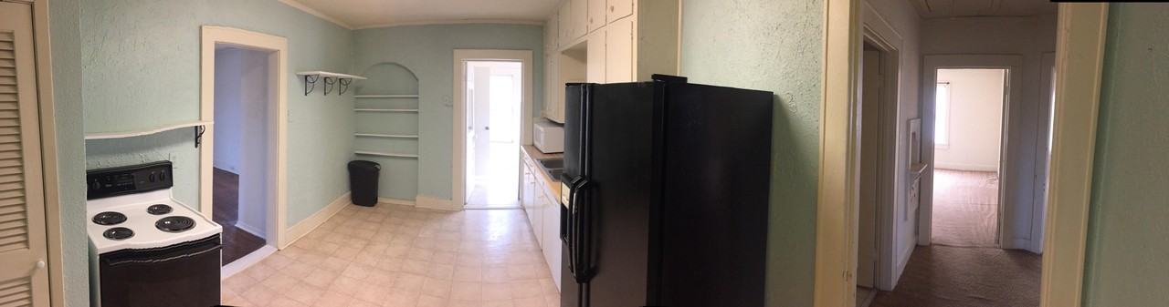 2326 E Waco Dr - Photo 3 of 7