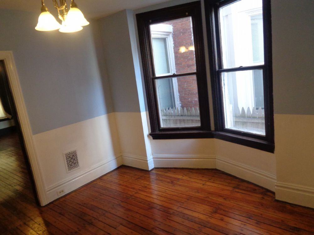 1929 Penn St - Photo 3 of 13