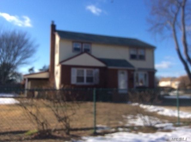 772 Jackson Ave - Photo 2 of 8