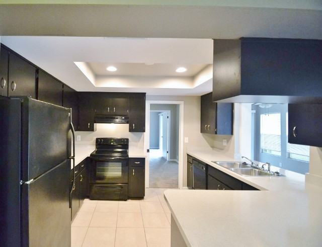 9827 Nicklaus Dr - Photo 3 of 12