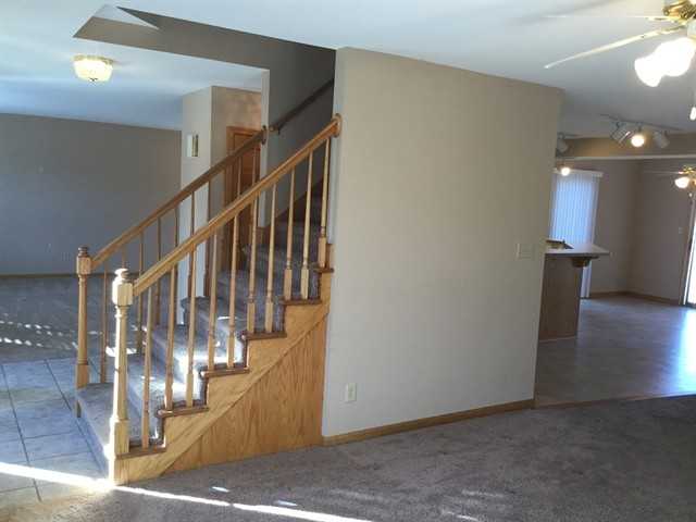 800 Kentwood Dr - Photo 3 of 19