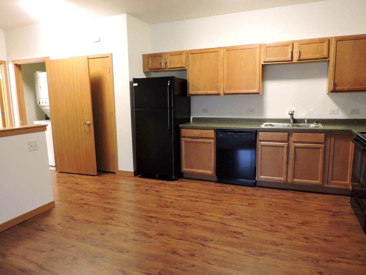 92nd Street Commons - Photo 3 of 7