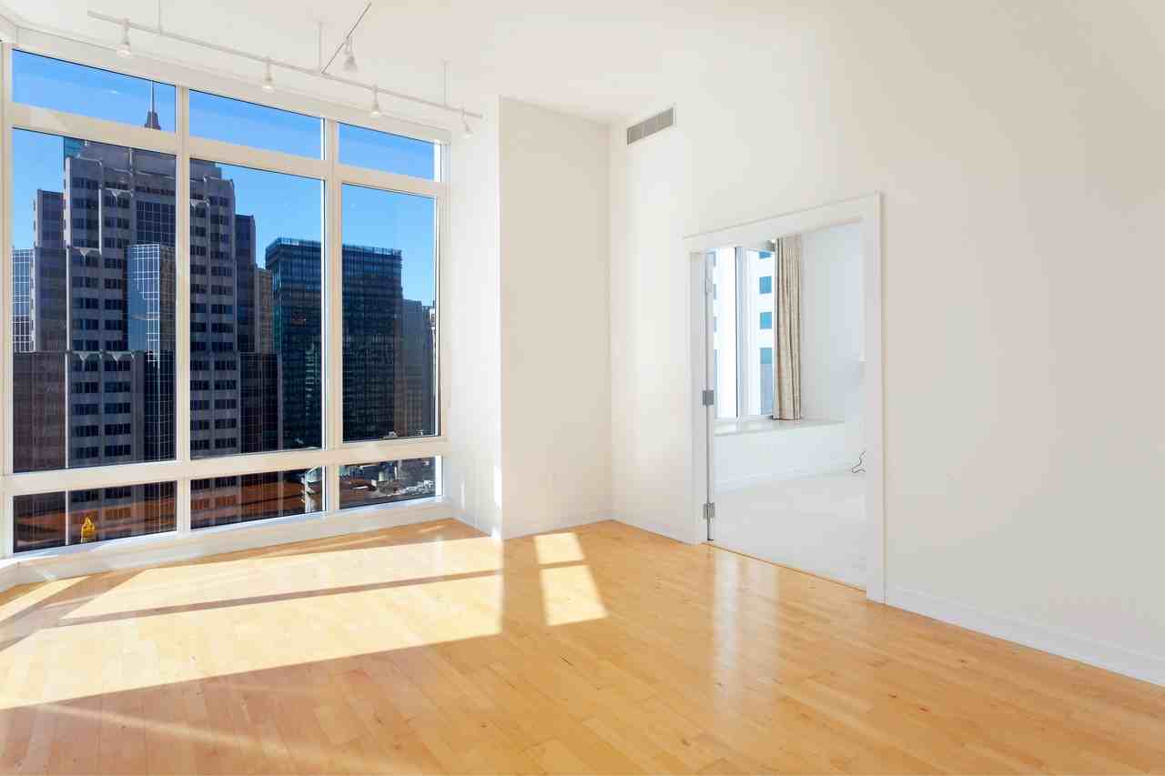 301 Mission Street #25H - Photo 2 of 22
