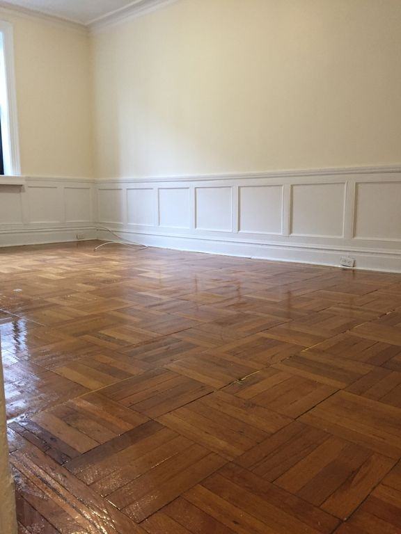 605 East 16th Street