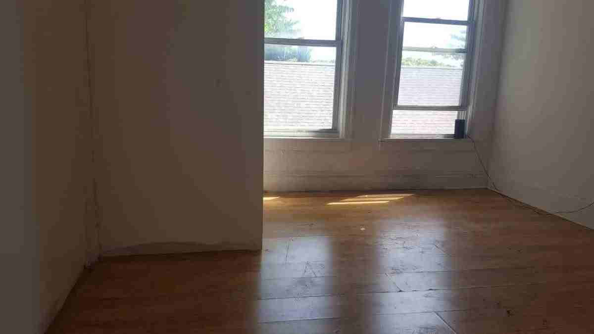 2835 West 38th Place #1 - Photo 3 of 3