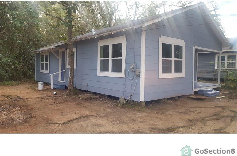 2411 Columbus Ave - Photo 3 of 10