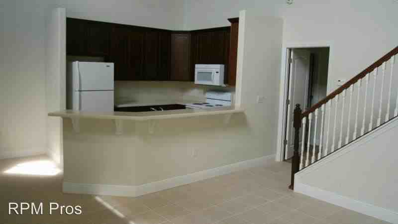 13310 Fountainbleau Dr - Photo 3 of 9
