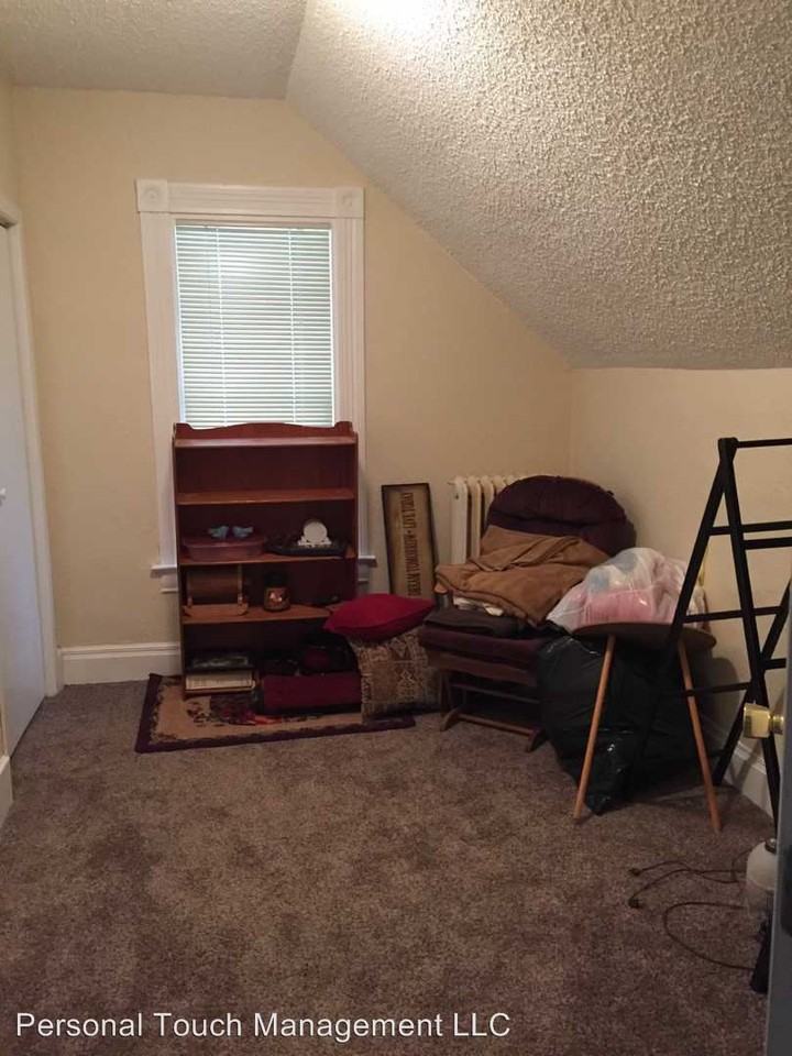 205 23rd St S - Photo 3 of 10