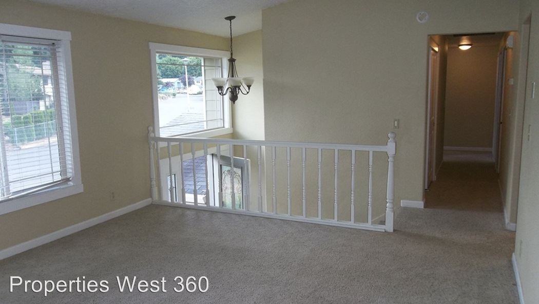 700 NE 149th Ave - Photo 2 of 14