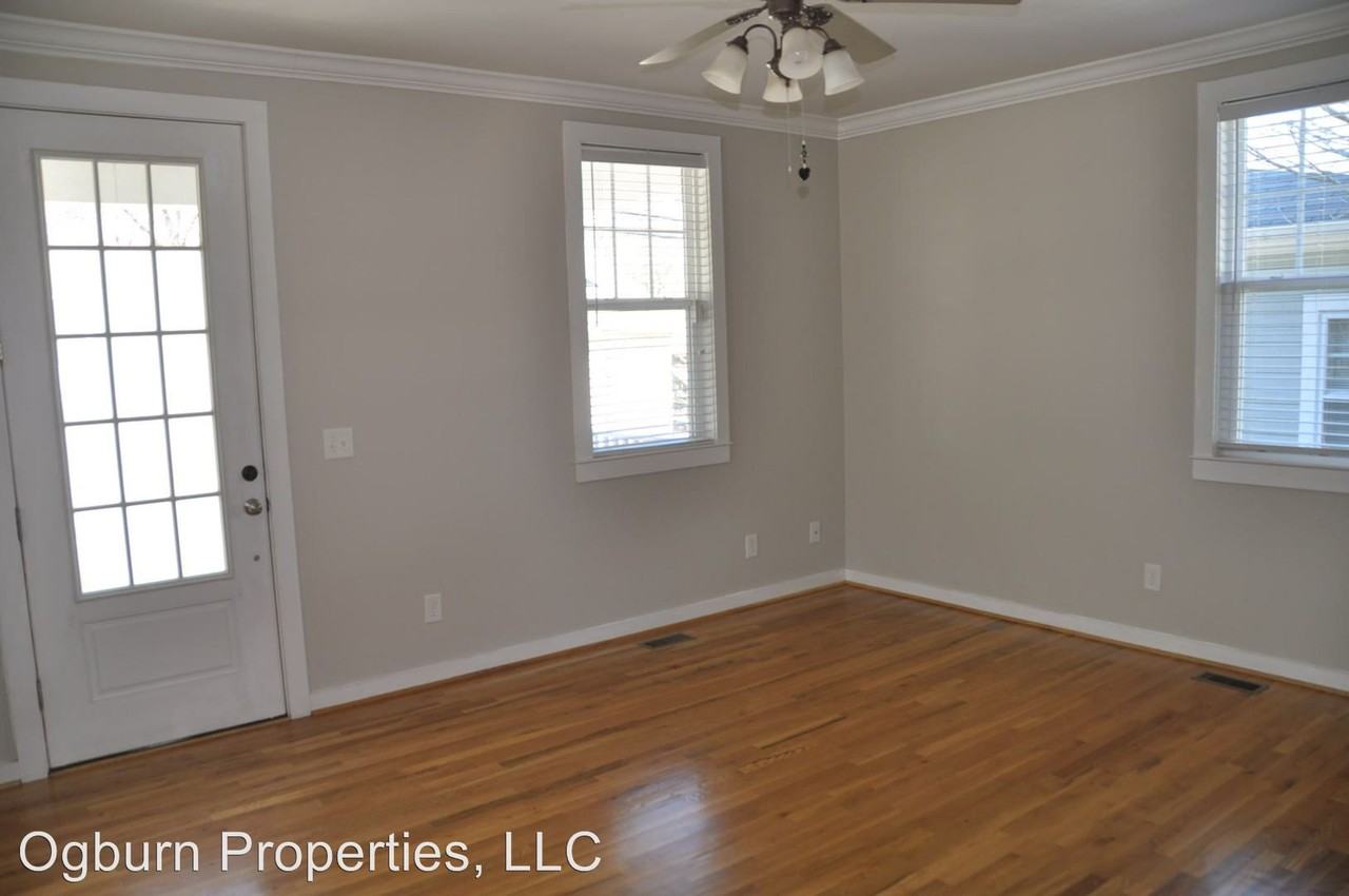 712 W St SW - Photo 3 of 25