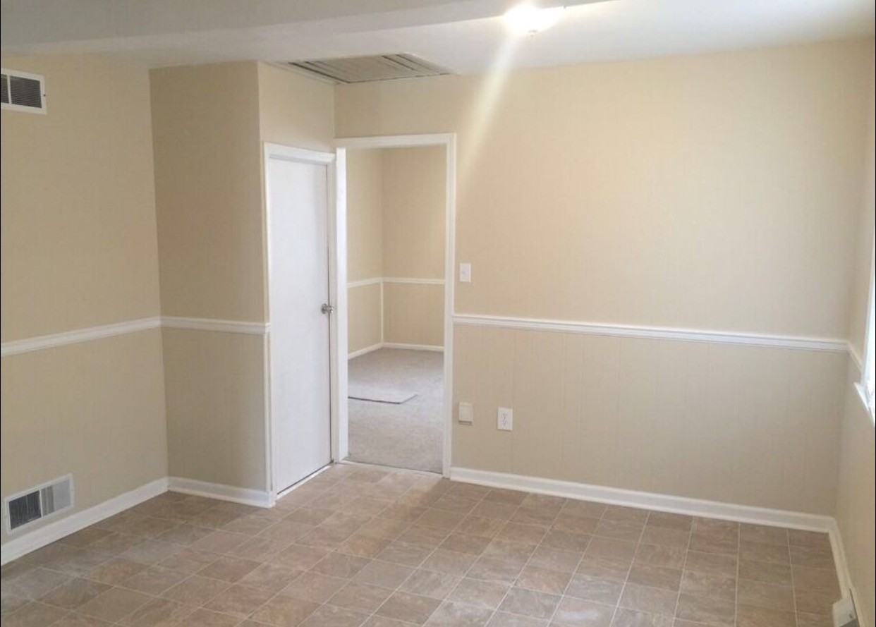 11325 East Kentucky Road - Photo 3 of 9