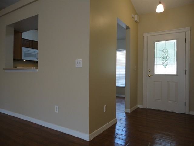 11824 Caruso Dr - Photo 2 of 11