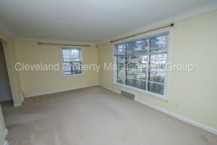 4884 Westbourne Rd - Photo 2 of 25