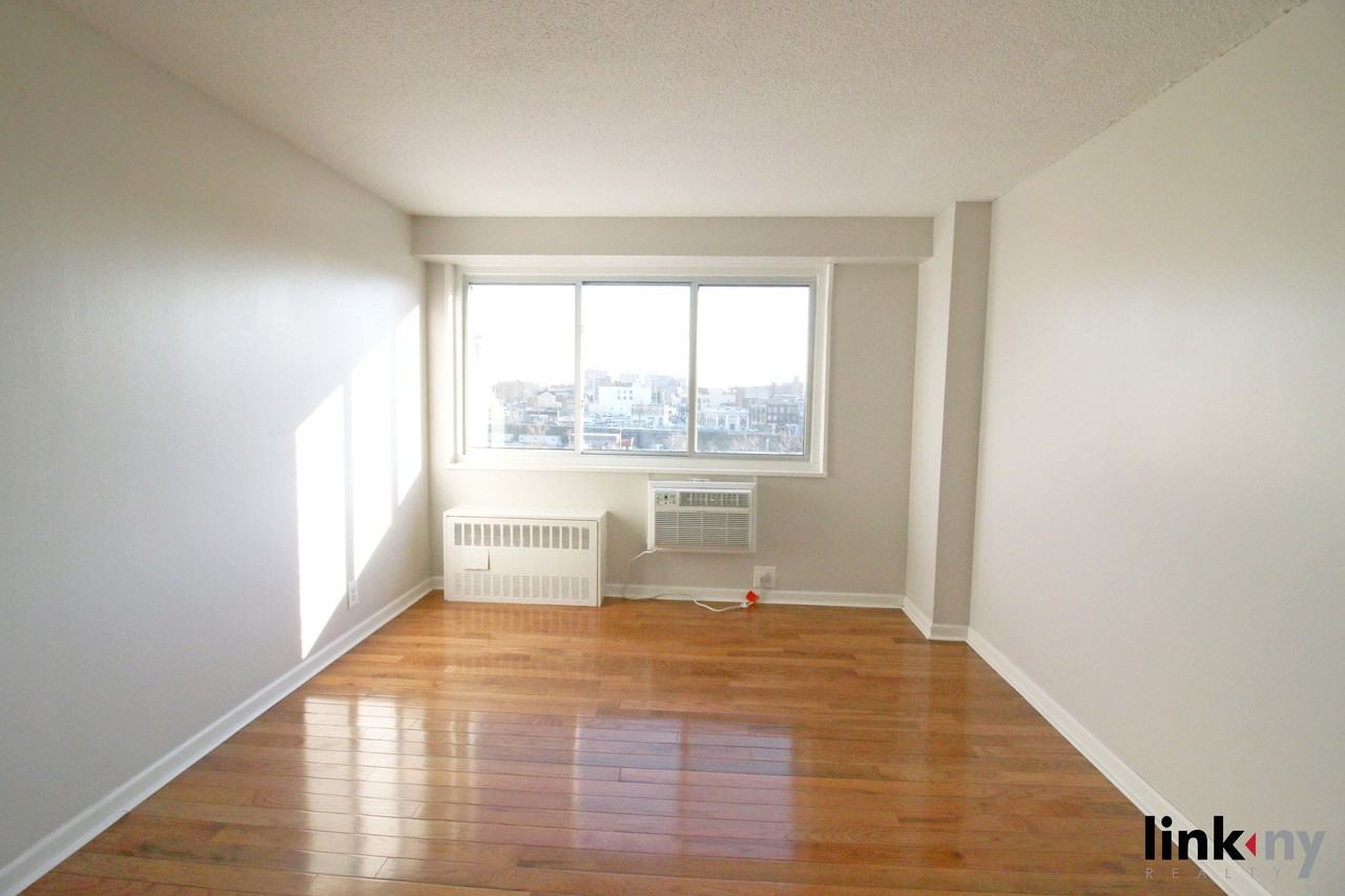 40 East Sidney Avenue #7G
