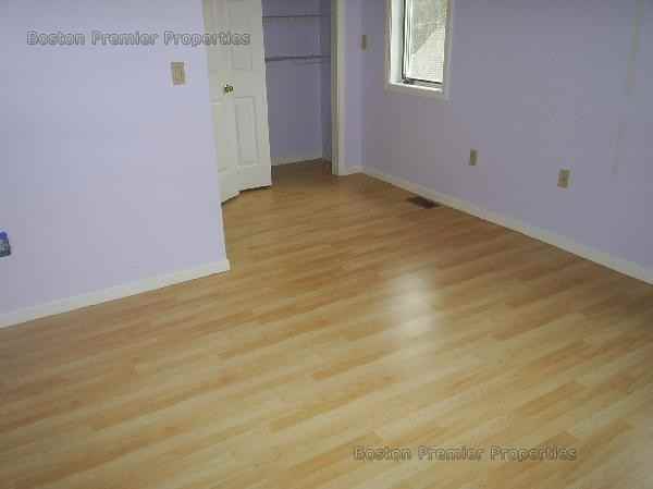 1803 Hollow Tree Ct - Photo 2 of 15