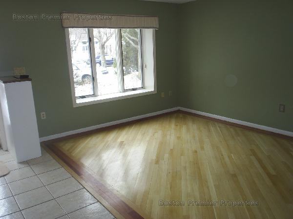 1803 Hollow Tree Ct - Photo 3 of 15