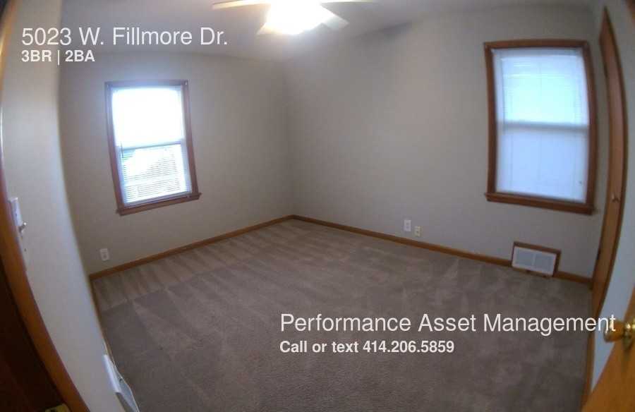 5023 W Fillmore Dr - Photo 3 of 9