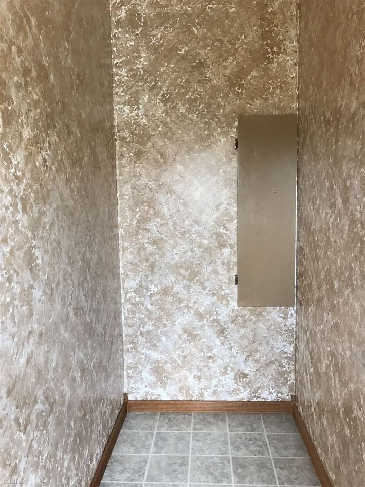 128 Eaglehurst Dr - Photo 2 of 18