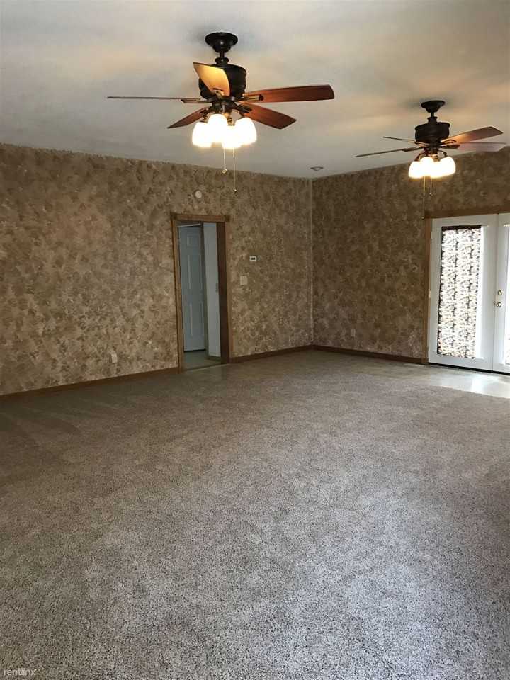 128 Eaglehurst Dr - Photo 3 of 18