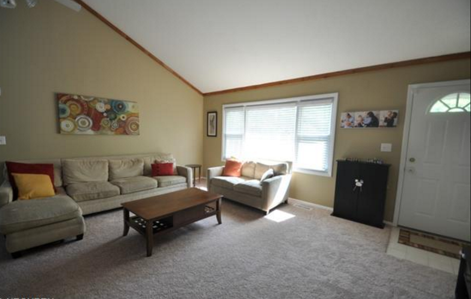 180 Moorewood Ave - Photo 3 of 21