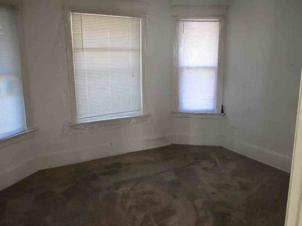 2444 N 35th St - Photo 3 of 8